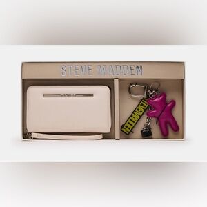Steve Madden Cream Wallet with Pink Keychain